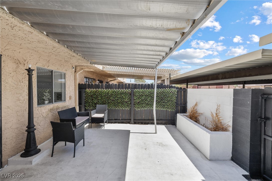 6442 Ironbark Lane Property Photo 9