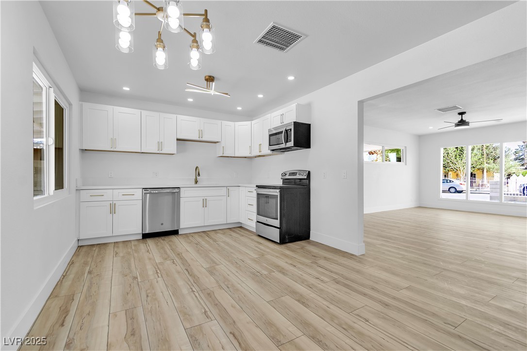 2105 Berkley Avenue Property Photo 4
