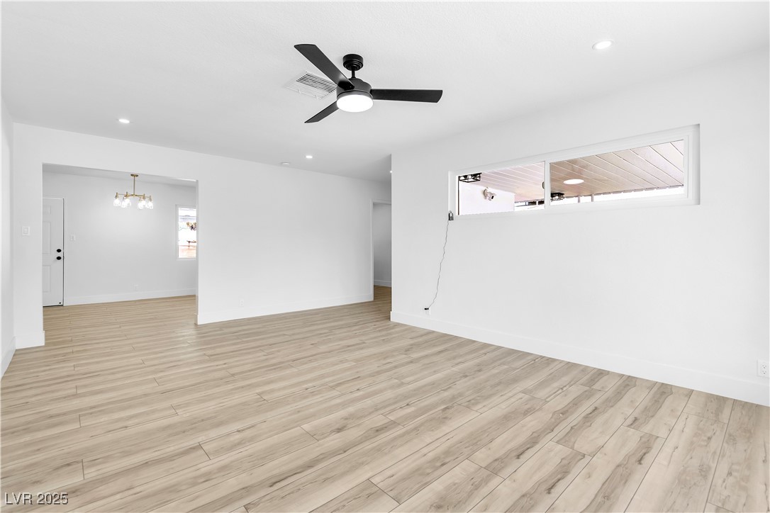 2105 Berkley Avenue Property Photo 8