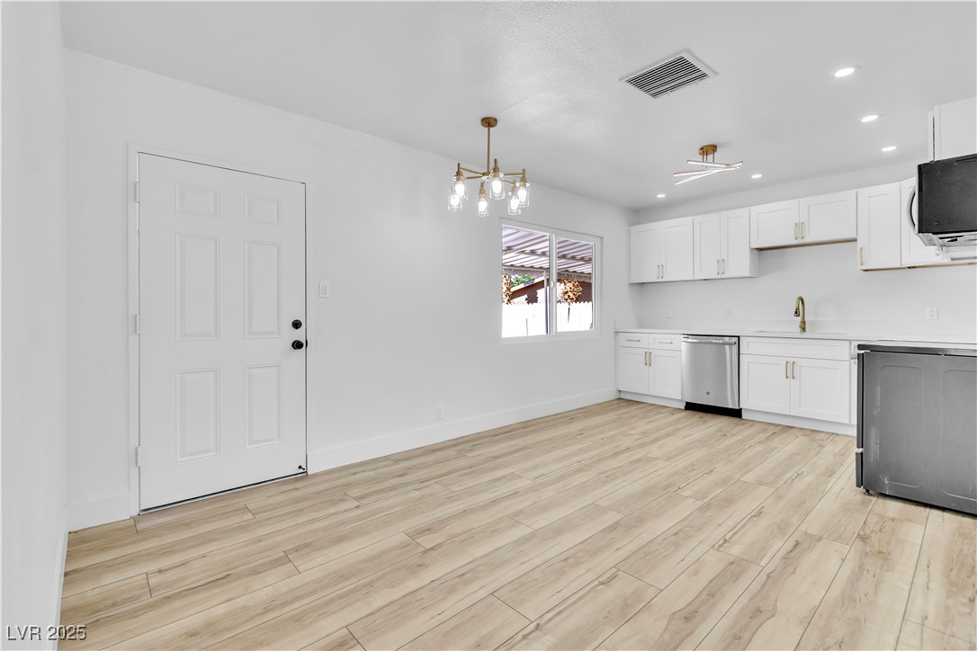 2105 Berkley Avenue Property Photo 11