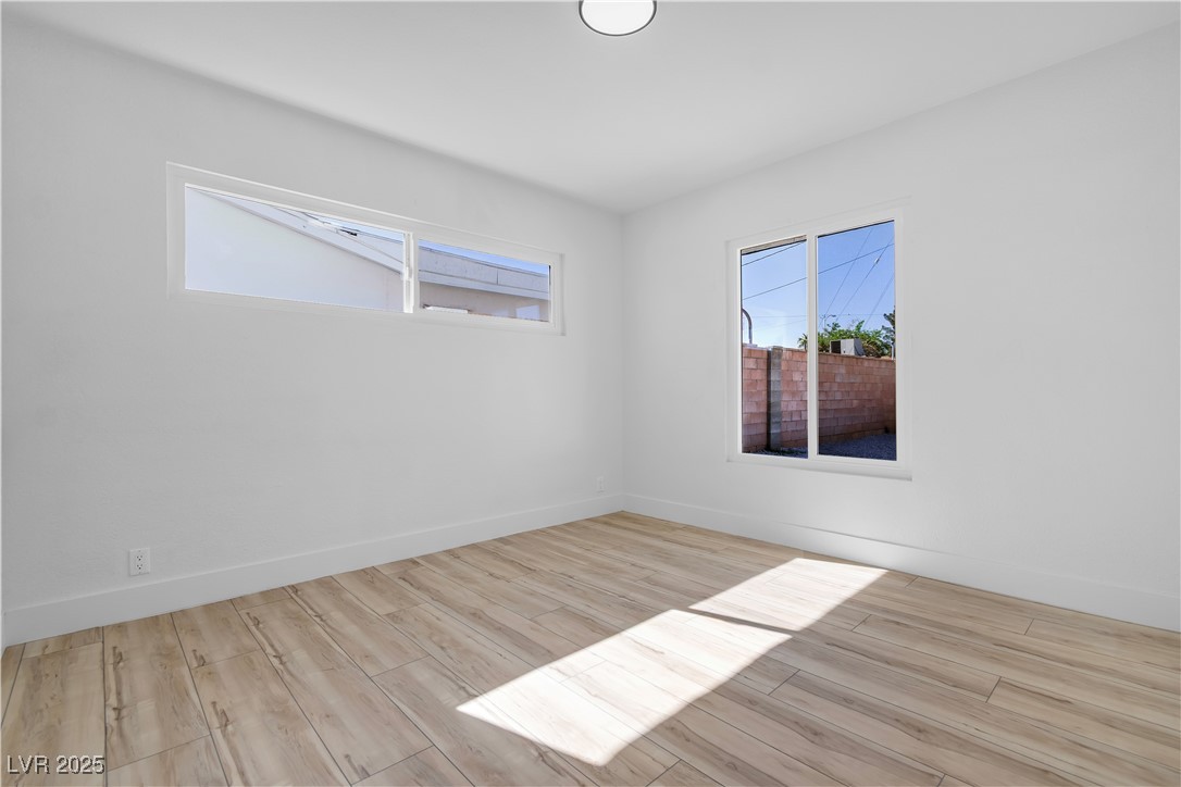 2105 Berkley Avenue Property Photo 26