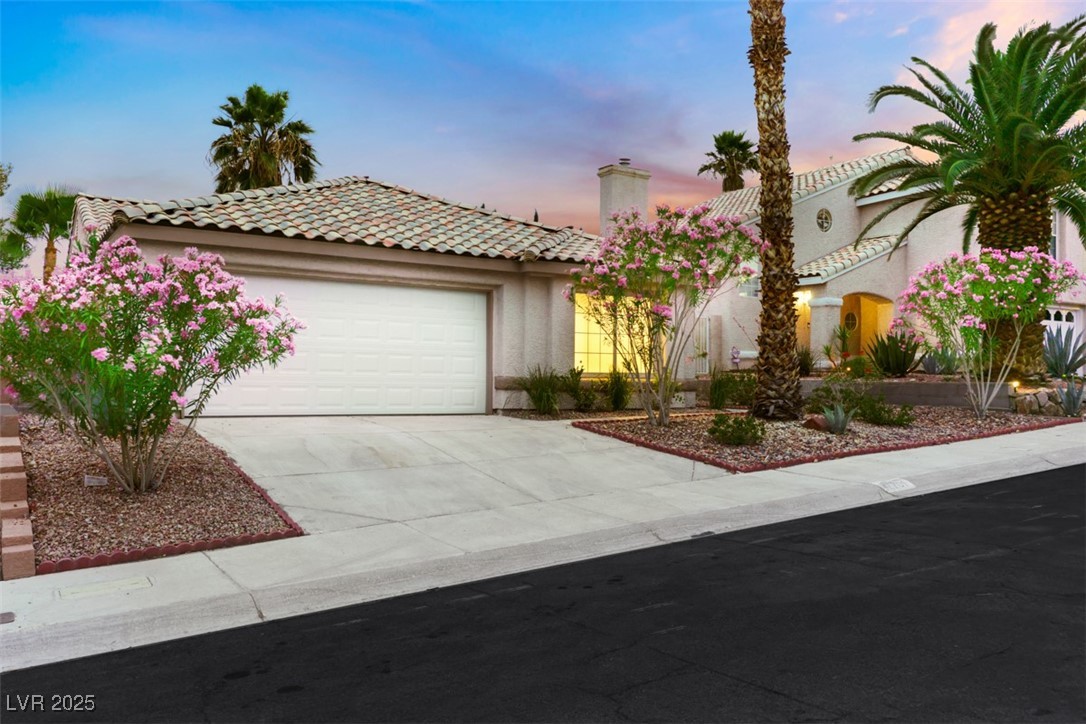 7701 Sea Cliff Way Property Photo 4