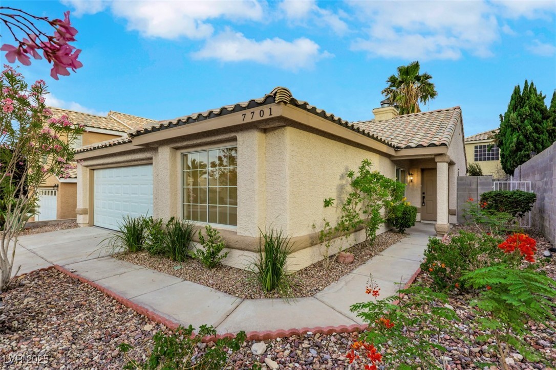 7701 Sea Cliff Way Property Photo 5