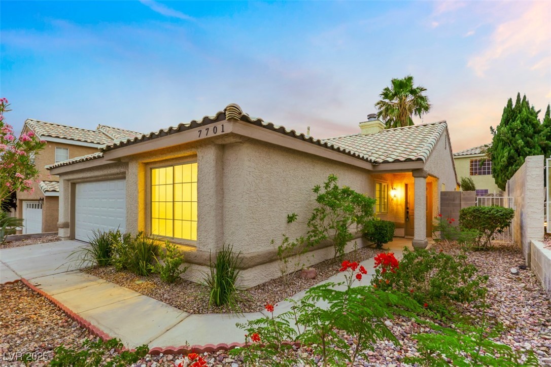 7701 Sea Cliff Way Property Photo 6