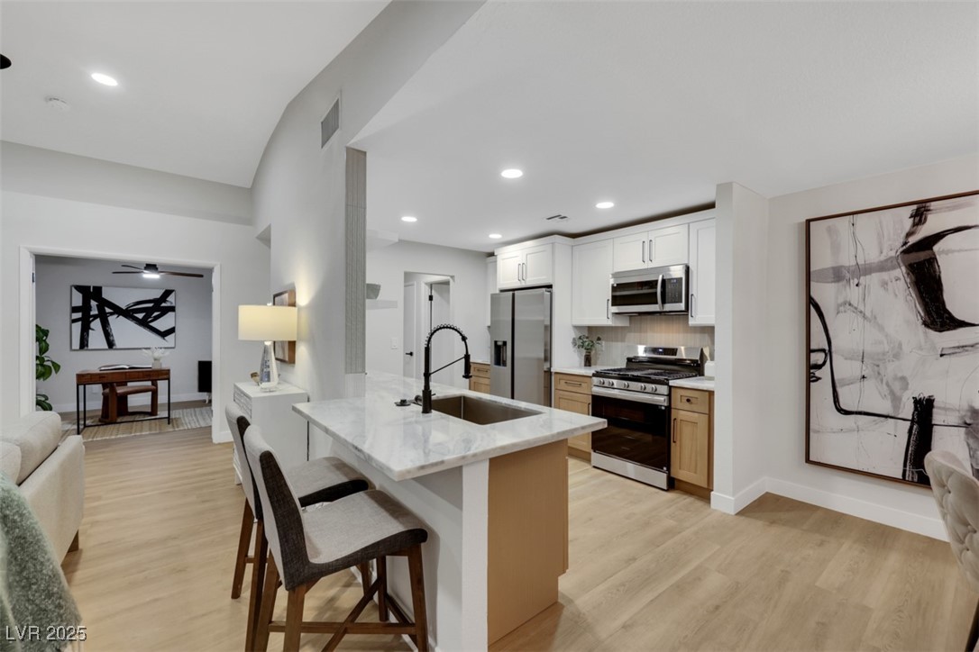7701 Sea Cliff Way Property Photo 17