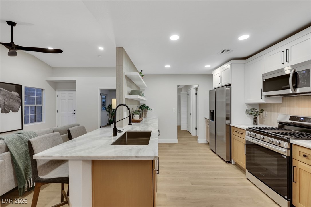 7701 Sea Cliff Way Property Photo 18