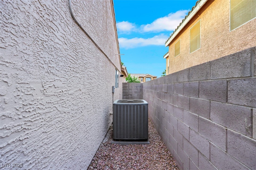 7701 Sea Cliff Way Property Photo 61