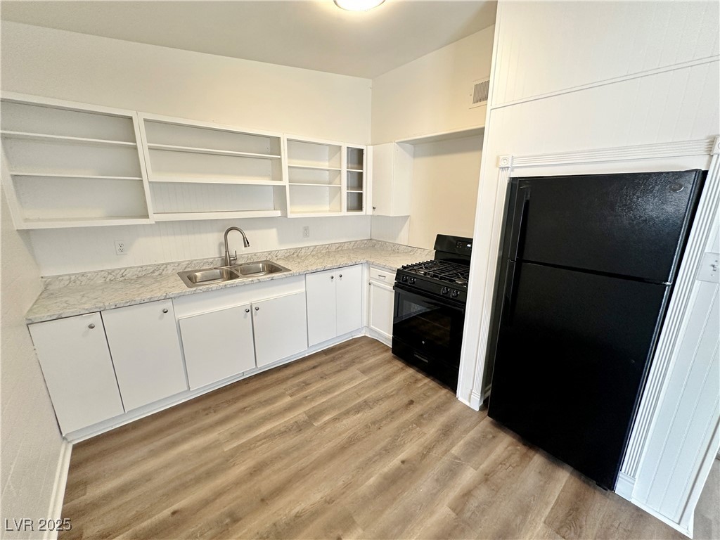 4924 Carmen Boulevard Property Photo 9