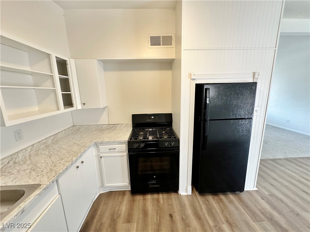4924 Carmen Boulevard Property Photo 11