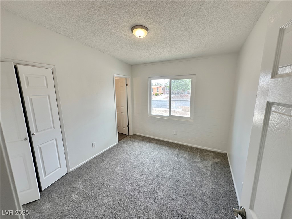 4924 Carmen Boulevard Property Photo 13