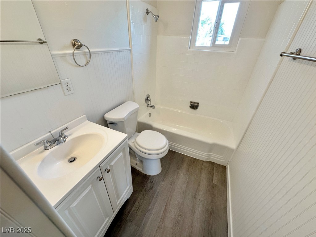 4924 Carmen Boulevard Property Photo 17