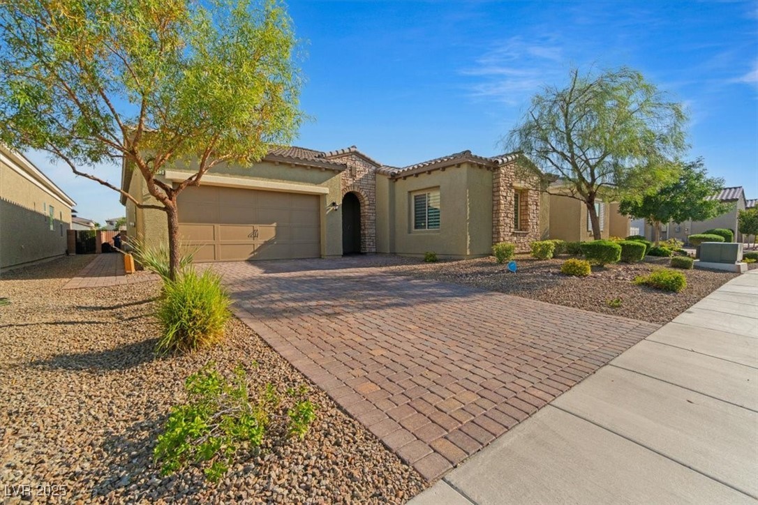 5953 Yellow Ridge Avenue Property Photo 1