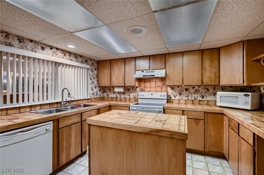 6213 Fairwood Avenue Property Photo 7