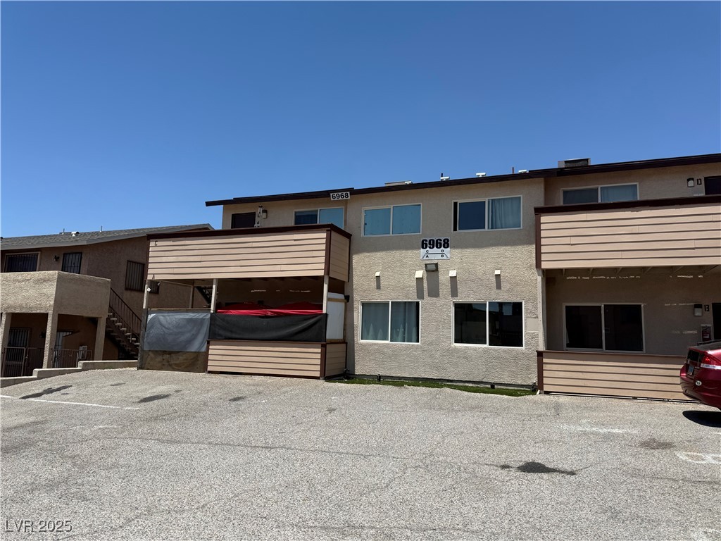 6968 Hopkins Drive B Property Photo 1