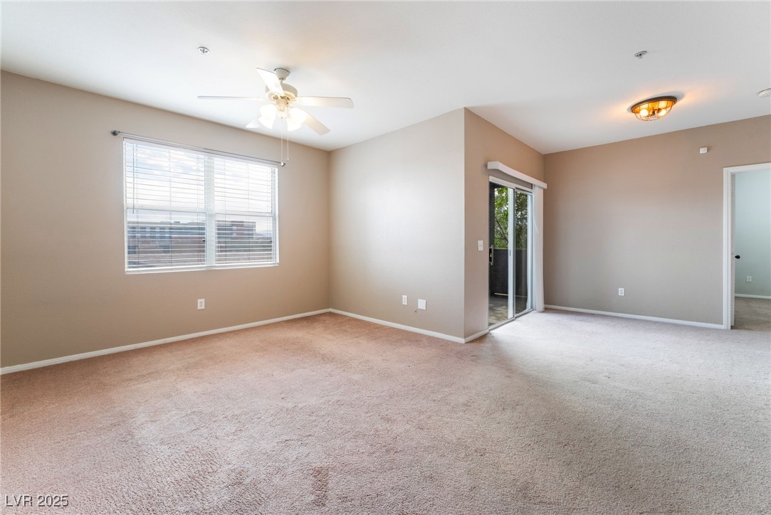 6955 North Durango Drive 2099 Property Photo 5