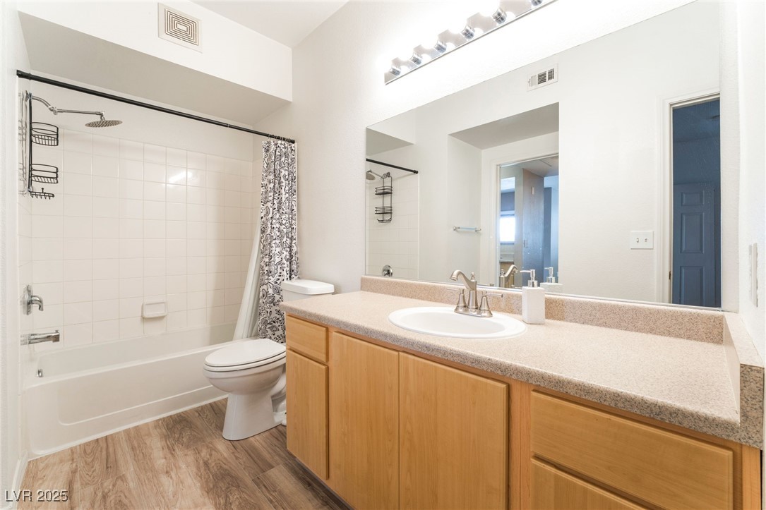 6955 North Durango Drive 2099 Property Photo 20