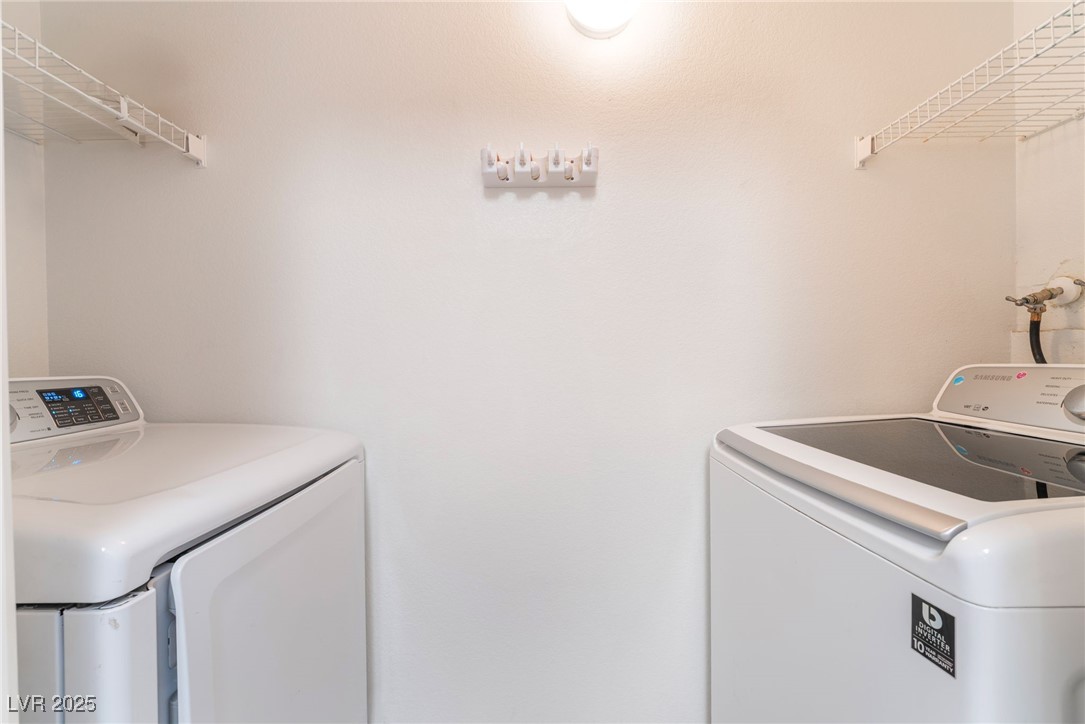 6955 North Durango Drive 2099 Property Photo 28