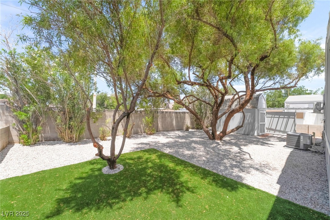 5552 Aldama Road Property Photo 6
