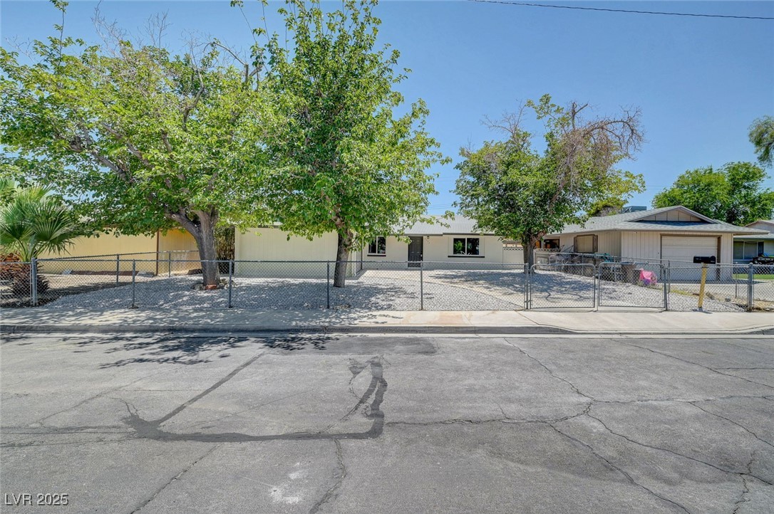 4424 Sunrise Avenue Property Photo