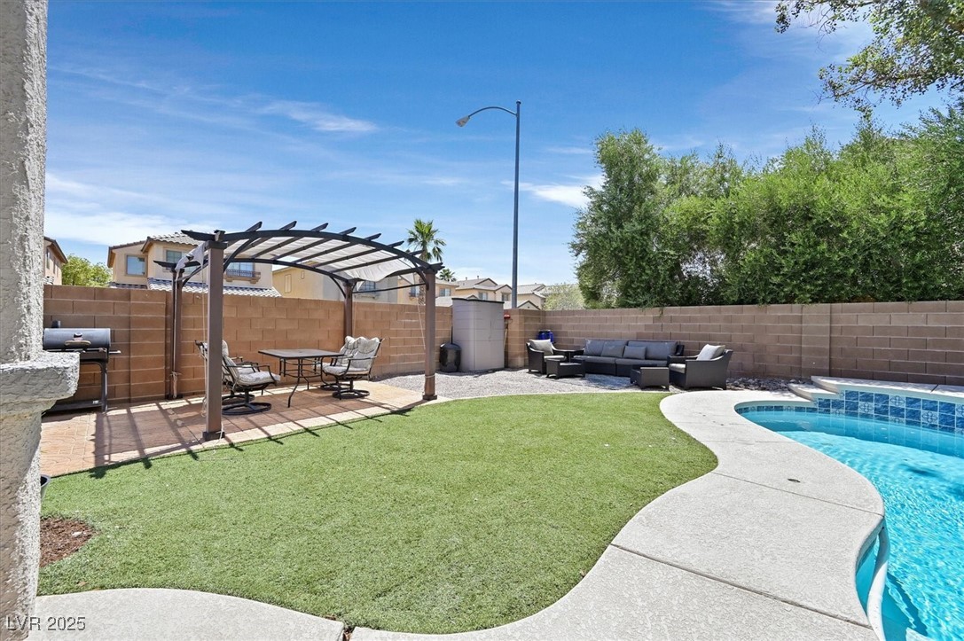 3591 Gloucester Gate Street Property Photo 2
