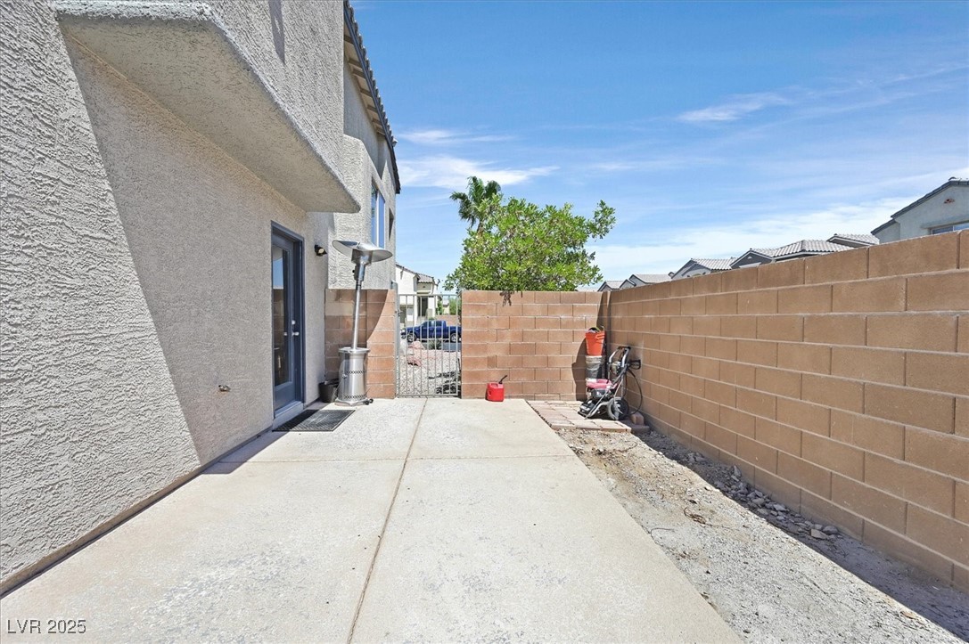 3591 Gloucester Gate Street Property Photo 24
