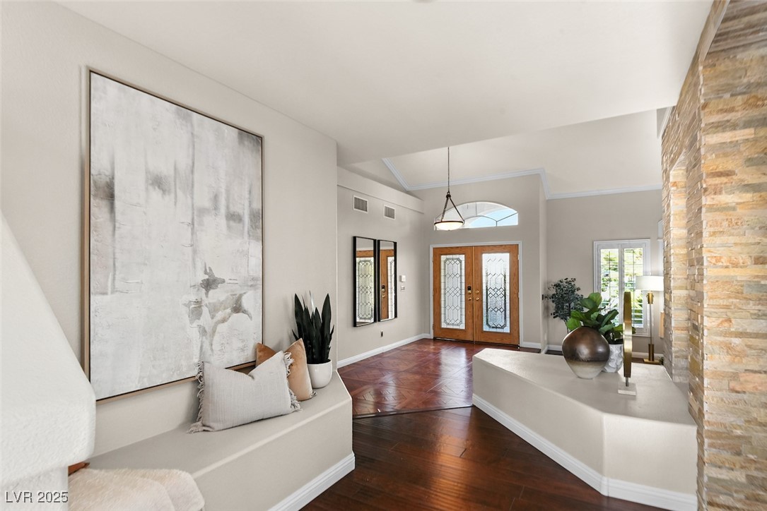 9155 Harvest Homes Street Property Photo 3