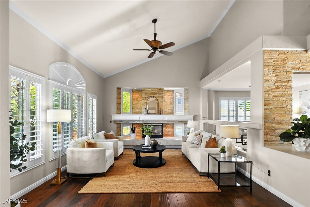 9155 Harvest Homes Street Property Photo 4