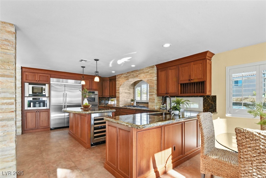 9155 Harvest Homes Street Property Photo 12