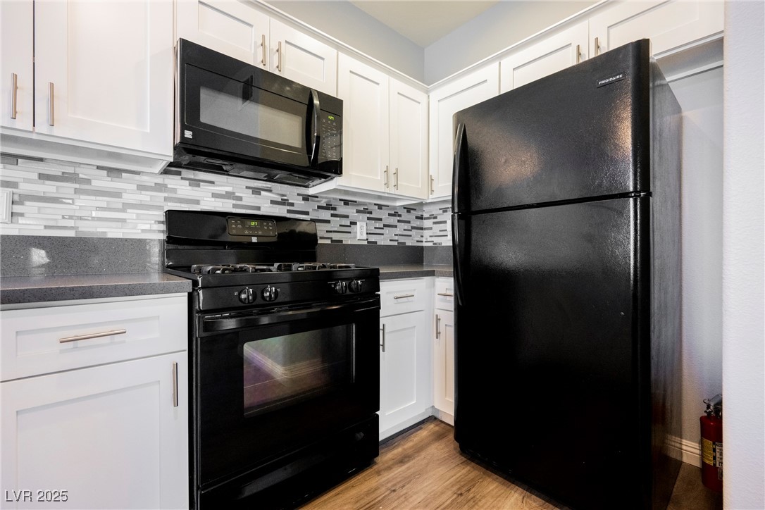 6006 Vegas Drive Property Photo 14