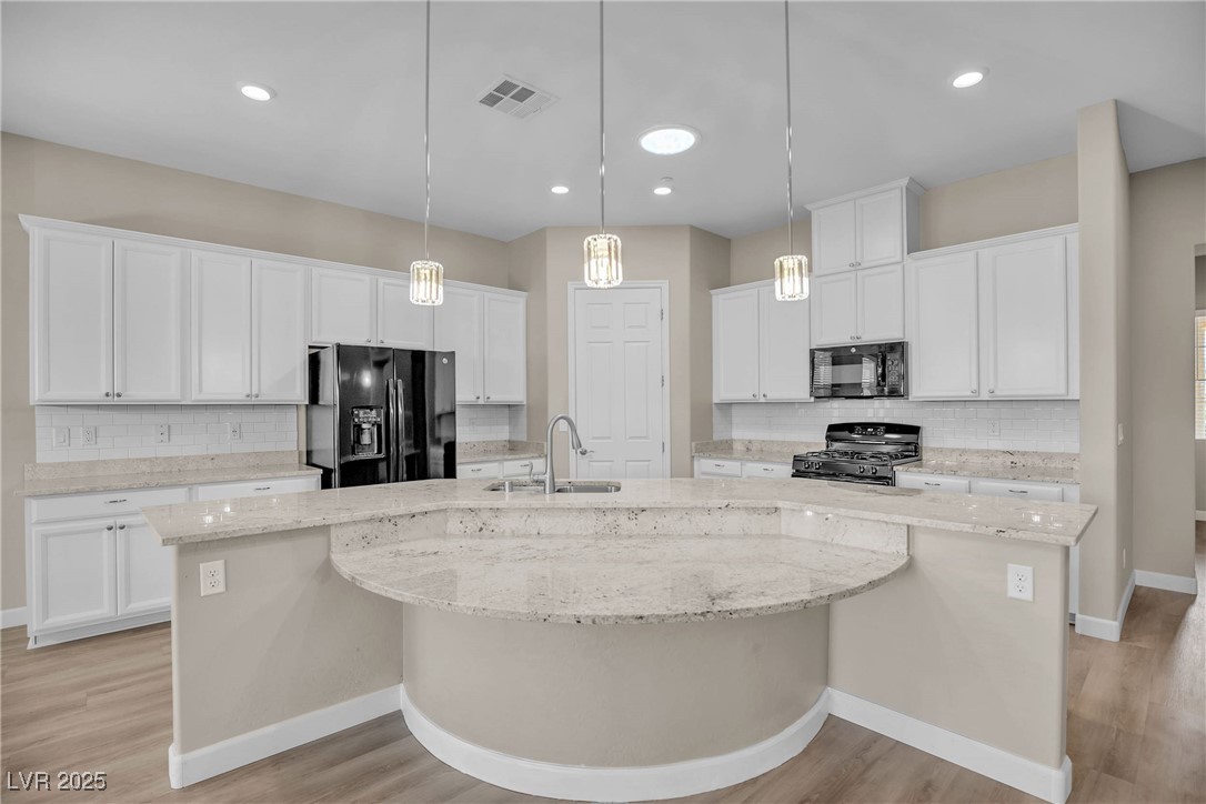 665 Look Lively Court Property Photo 8