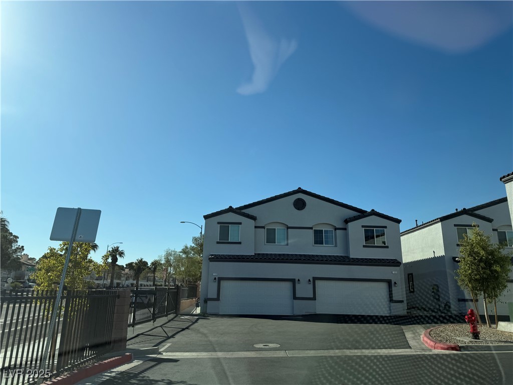 8021 Vegas Dr 120