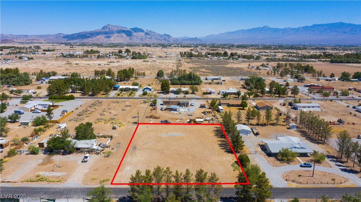 2760 West Medicine Man Road Property Photo 1