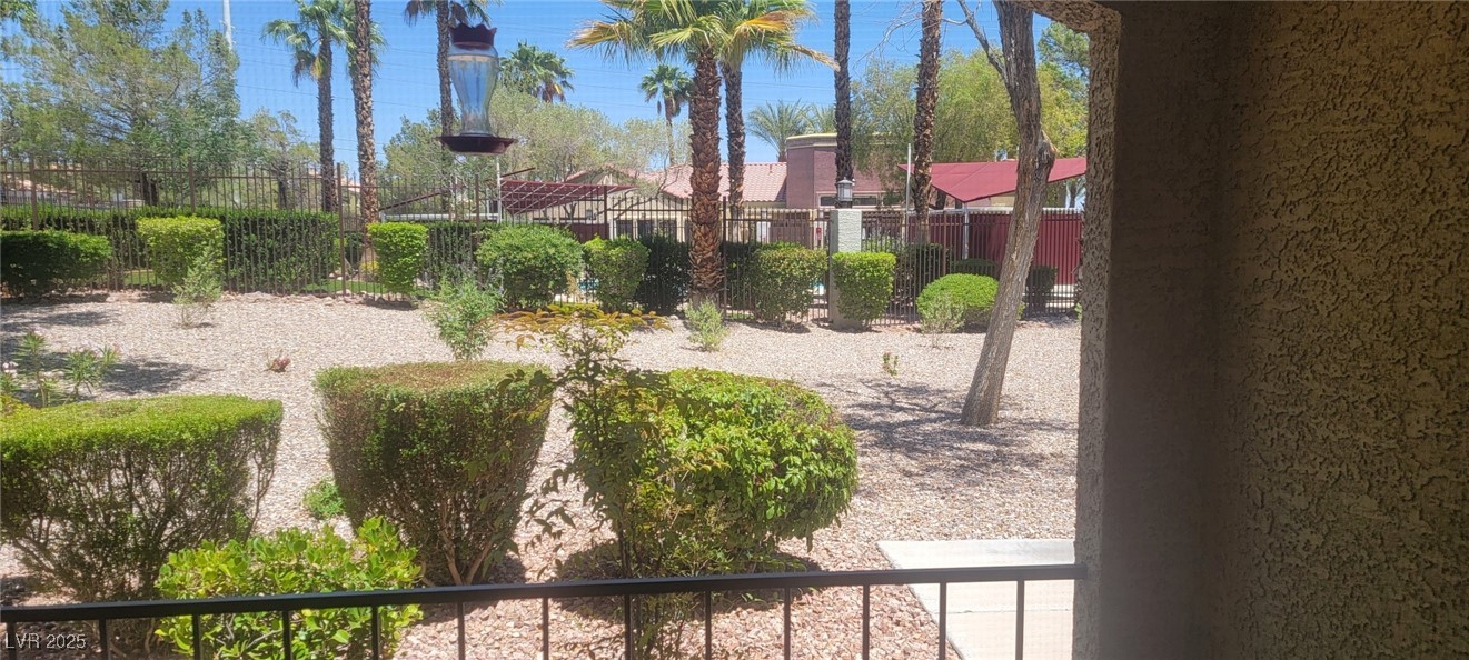 7885 West Flamingo Road 1010 Property Photo 4