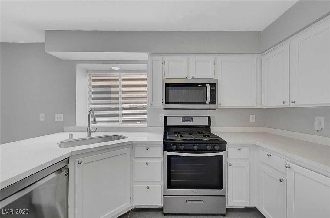 901 Carnival Avenue Property Photo 15