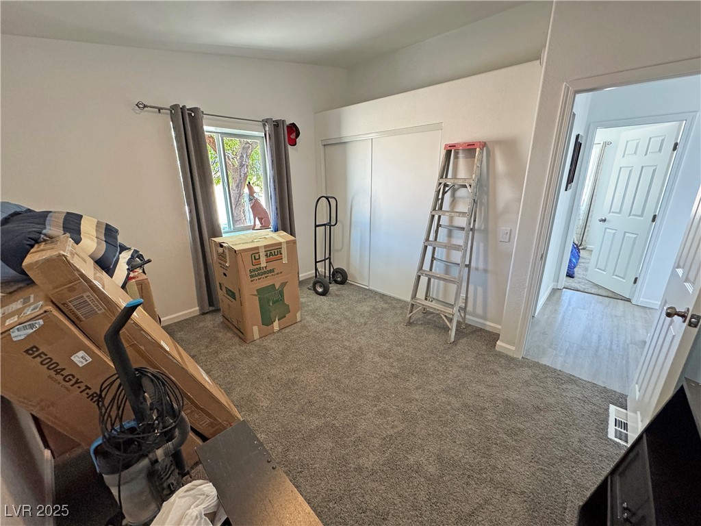 2530 Commercial Drive Property Photo 35