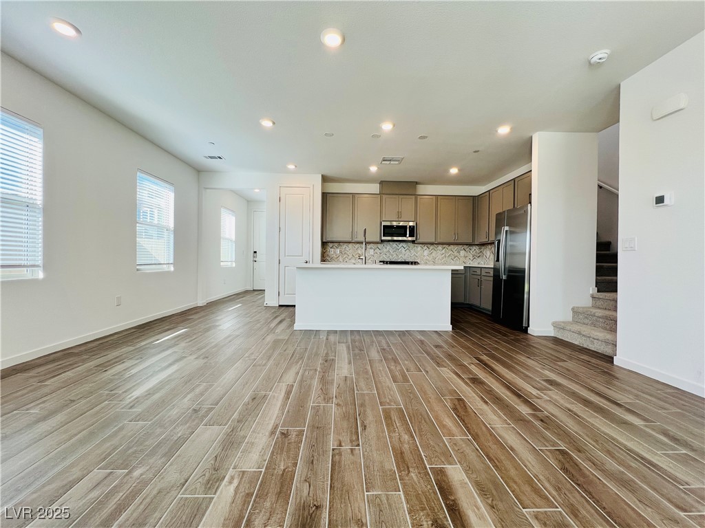 11659 Desert Hollow Avenue Property Photo 7