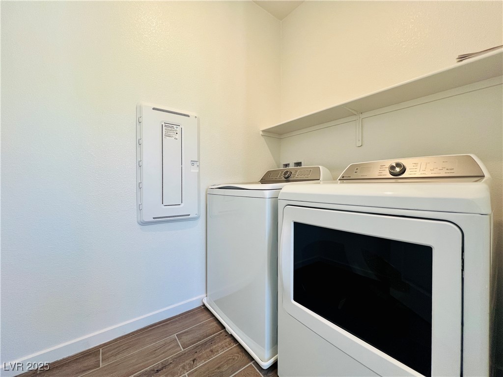11659 Desert Hollow Avenue Property Photo 24