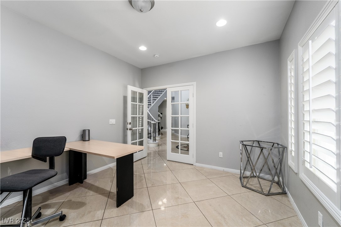 10725 Bernini Drive Property Photo 8