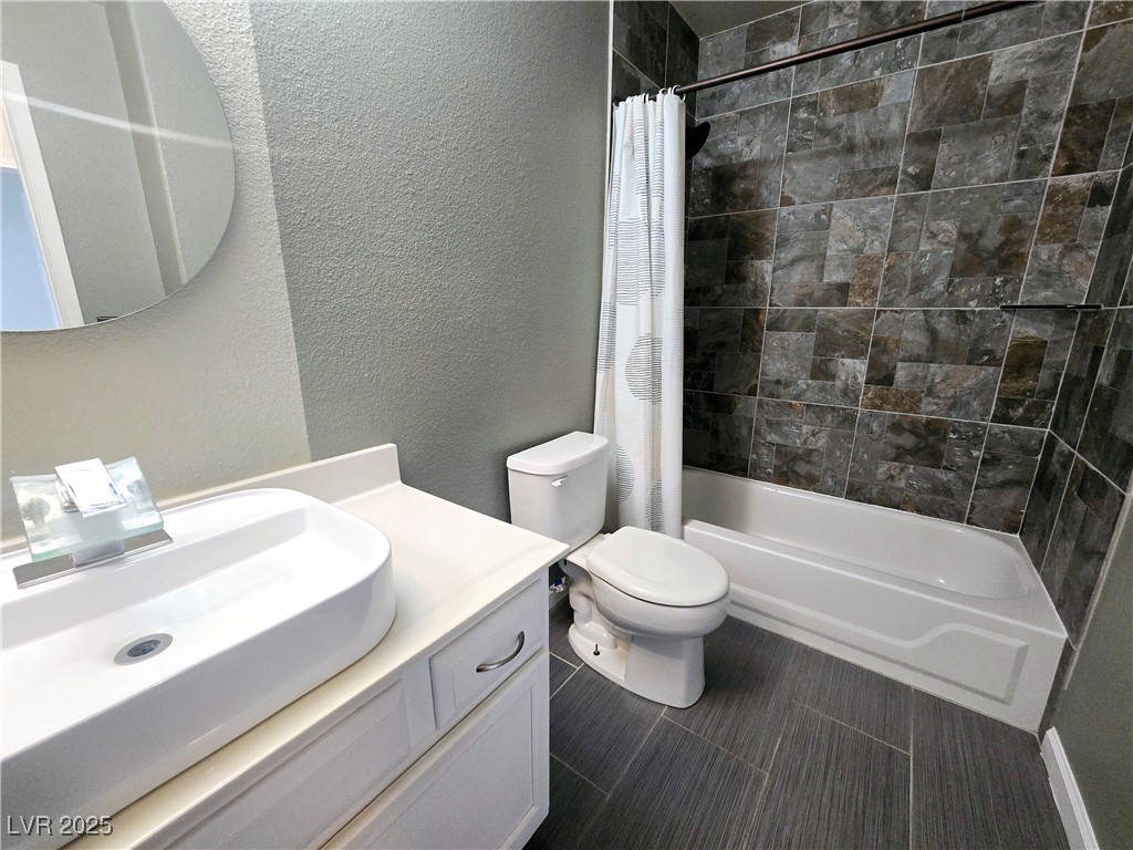 4316 West Lake Mead Boulevard 202 Property Photo 11