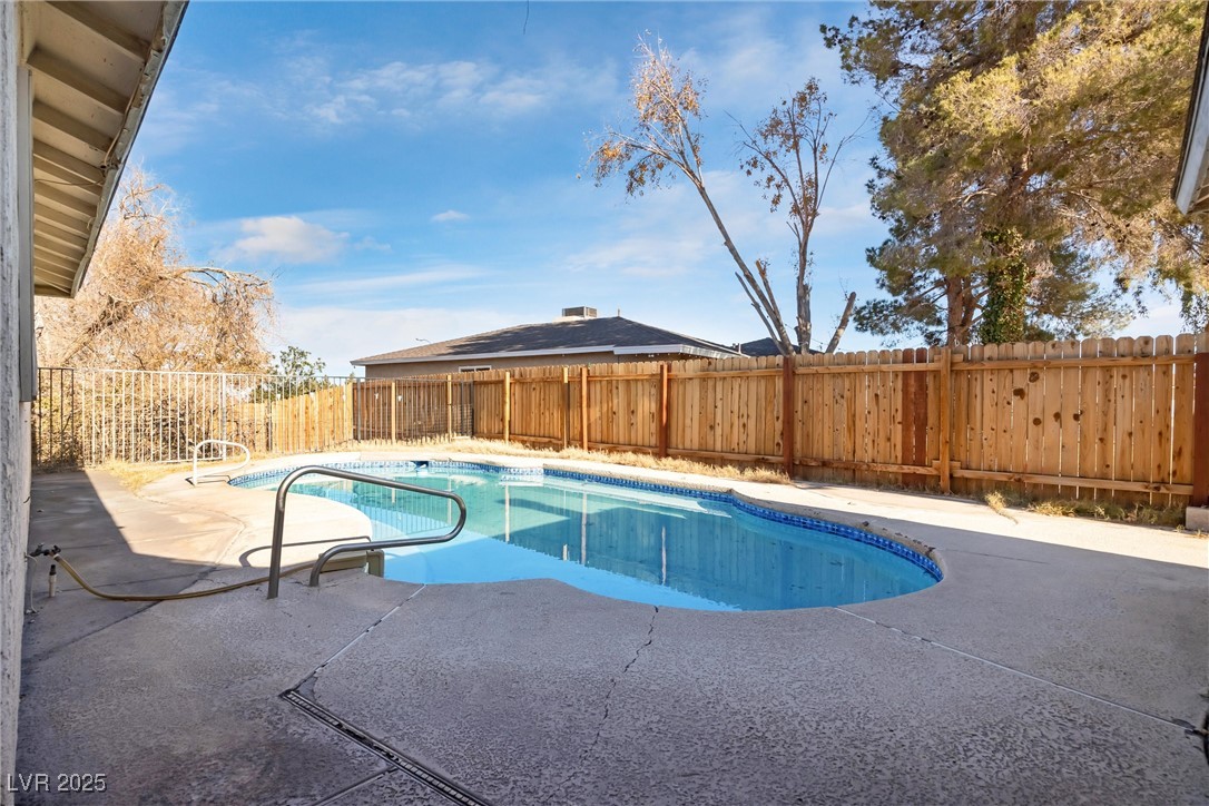 203 Cimarron Court Property Photo 8