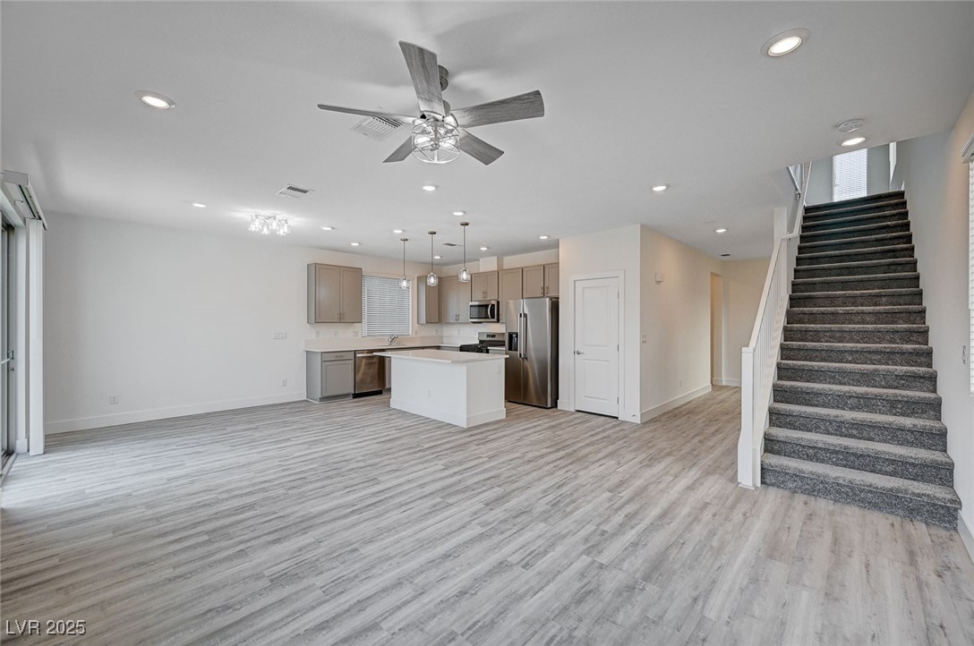 5733 Avondale Rise Way Property Photo 3