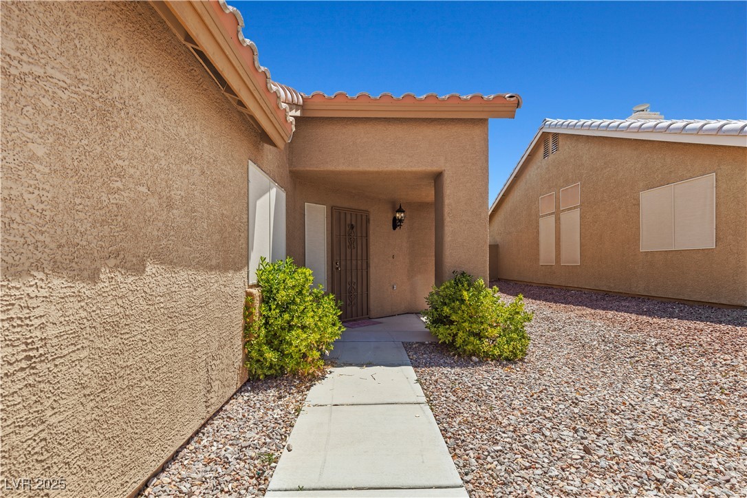 7825 White Grass Avenue Property Photo 6