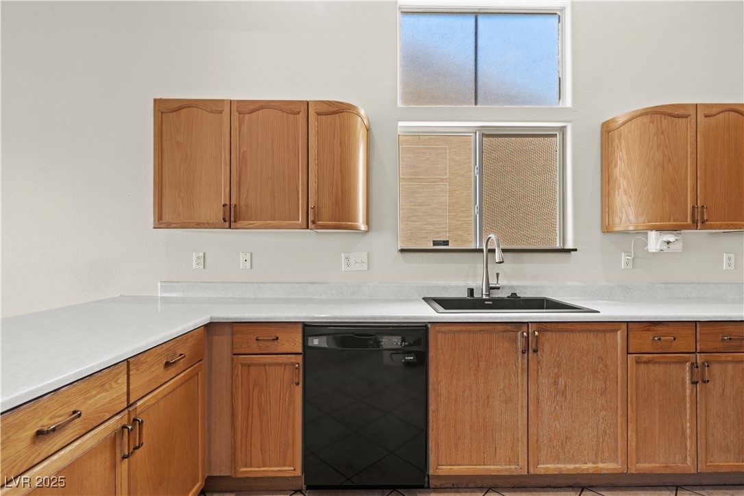 7825 White Grass Avenue Property Photo 18