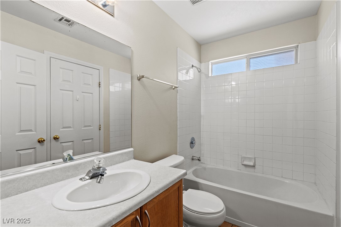 7825 White Grass Avenue Property Photo 24