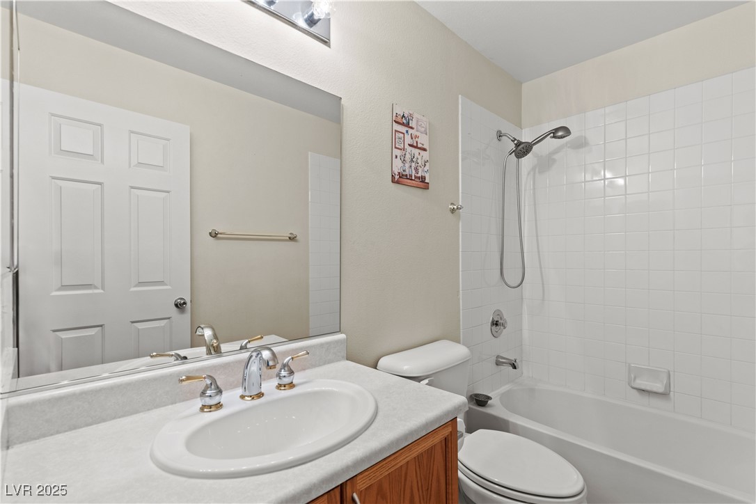 7825 White Grass Avenue Property Photo 29