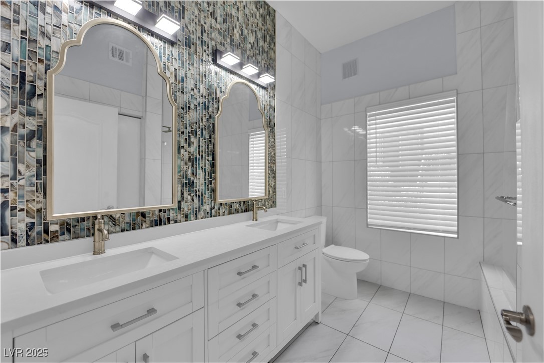 2305 West Horizon Ridge Parkway 611 Property Photo 21