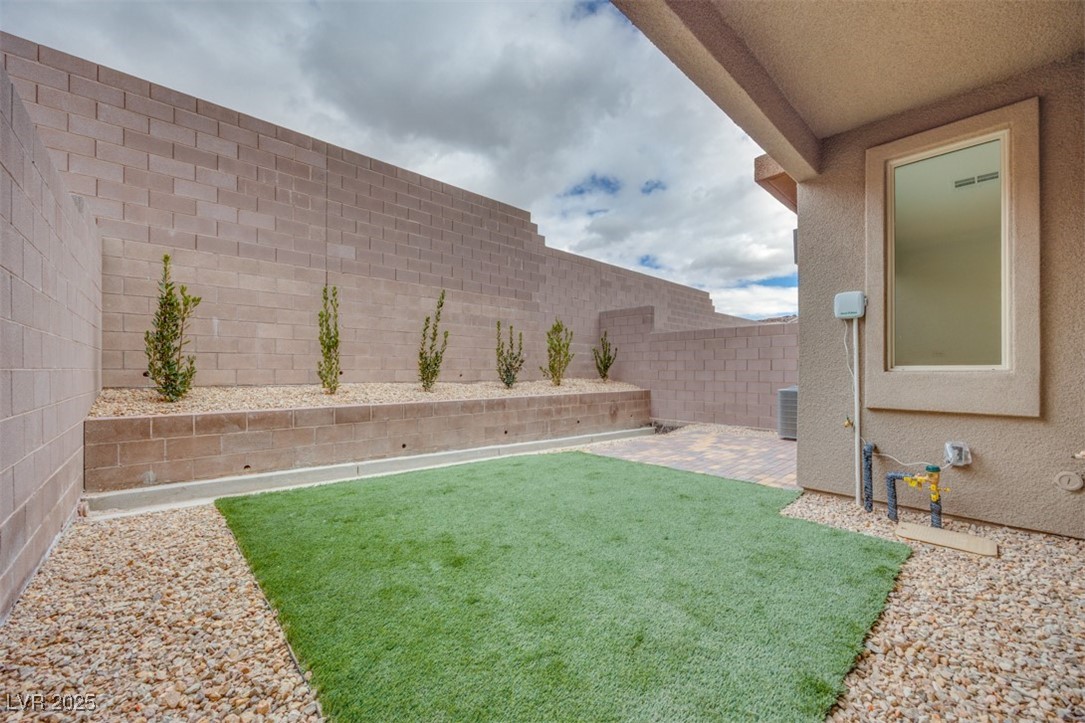 11904 Glide Reflection Avenue Property Photo 18