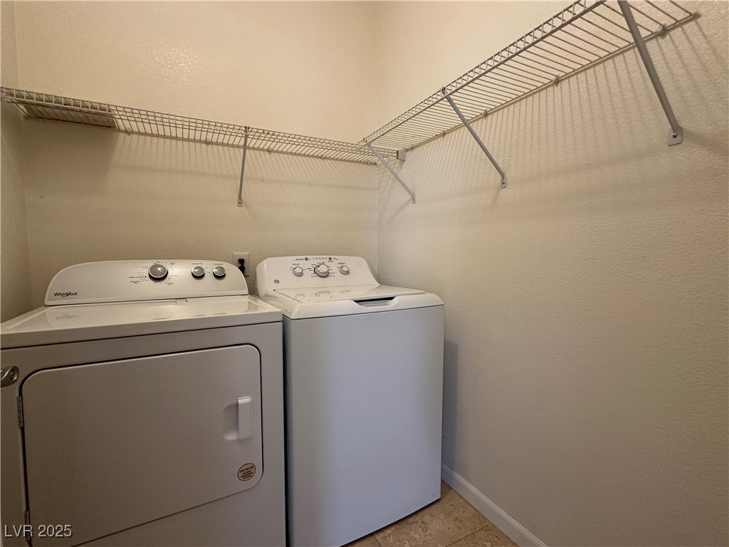 2411 Brockton Way Property Photo 23