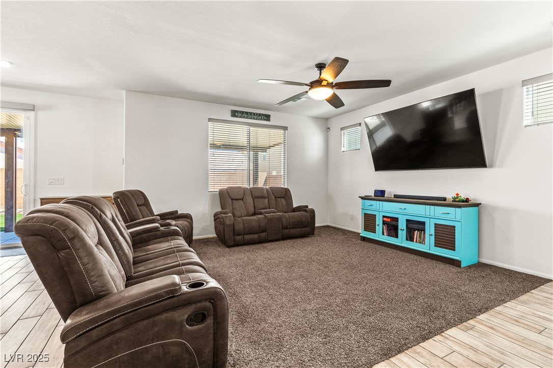 438 Shimmering Sands Avenue Property Photo 7