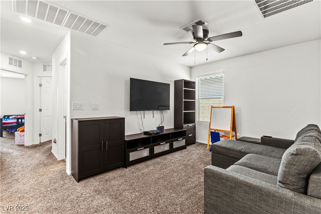 438 Shimmering Sands Avenue Property Photo 15